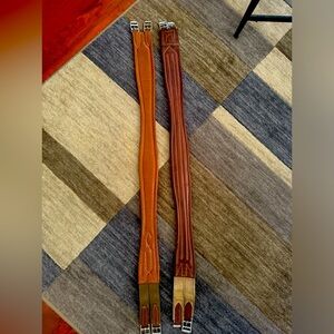 2 leather Girths.